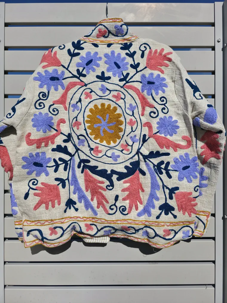 Safed Gulzar back view